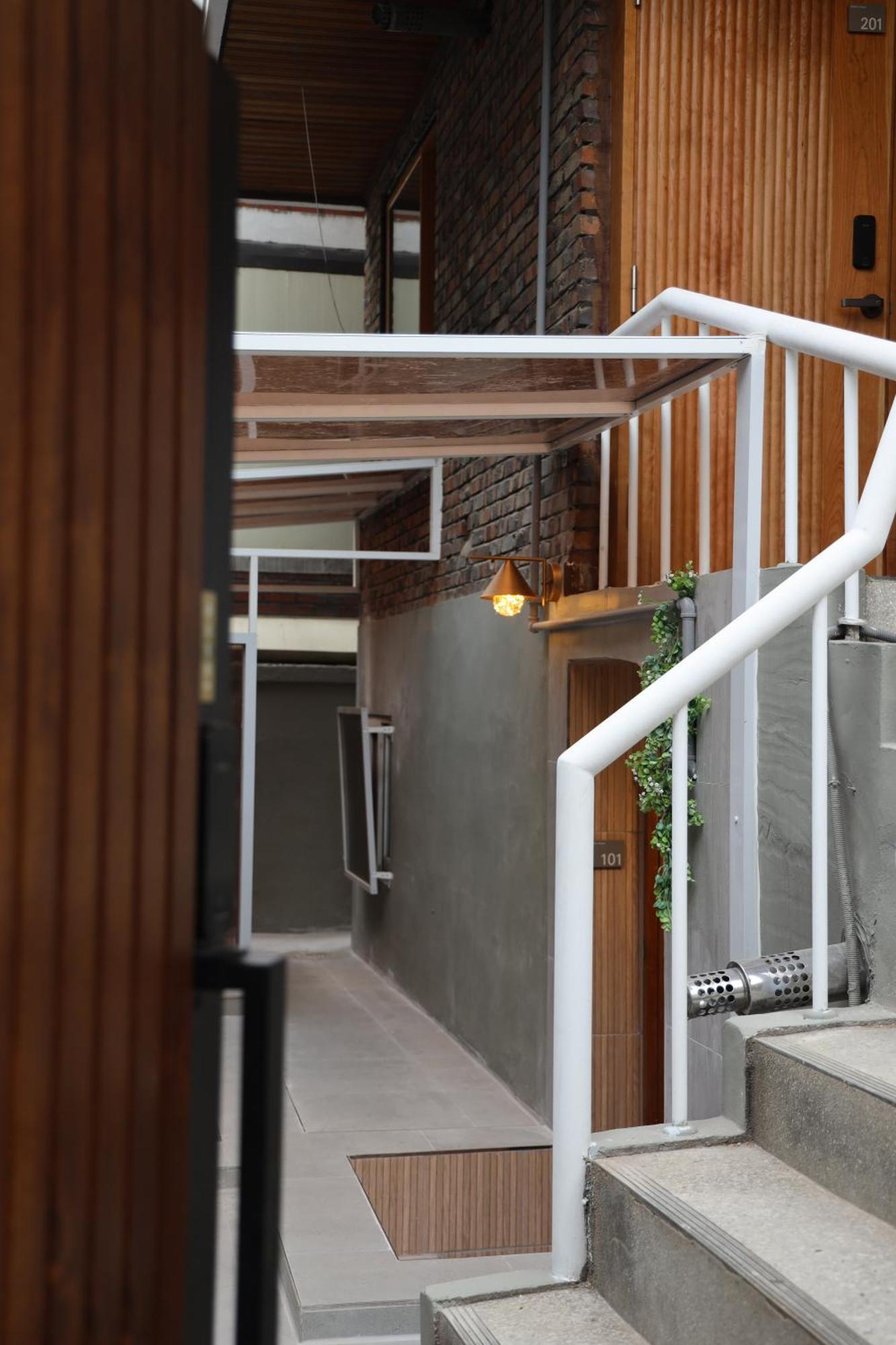 Marie's House 201 Hongdae Bed & Breakfast Seoul